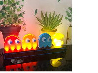 Noćno svjetlo Pixel Pac-Man