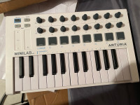 Arturia MiniLab 2