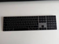 Apple Magic Keyboard - crna, numpad, HR layout