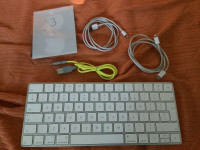 Apple Magic Keyboard + USB-C->Lightning + USB->Lightning