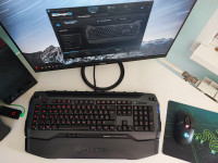 Roccat Skelter gaming RGB tipkovnica