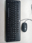 Žičana HP tipkovnica (US raspored) i miš