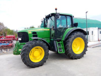 John Deere 6830