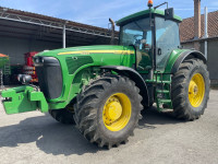 John Deere 8320