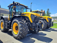 TRAKTOR JCB FASTRAC 4220 ICON