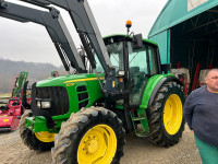 Traktor John Deere 6230