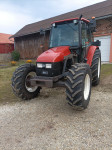 Traktor New Holland