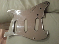 2 Pickguarda za Stratocaster