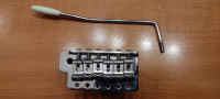 Fender MiM tremolo bridge