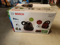 Usisavač BOSCH BGBS2LB1, Serie 2, 600 W,gar.2g.!Novo!