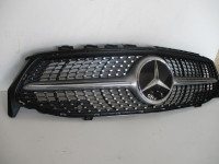 MERCEDES CLA AMG DIAMOND MASKA GRILL