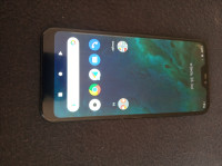 Xiaomi Mi A2 Lite duos, sve mreže,3/32 GB, bez punjača