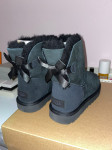 Ugg Mini Bailey Bow II crne broj 38 - nove!! nekorištene! original!