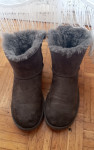 UGG cizme br 38