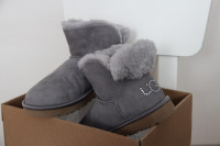 UGG Classic Bling Mini sa logom od Swarovski kristala - novo! vel 37