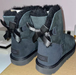 Ugg Mini Bailey Bow II sive broj 39 - nove!! nekorištene! original!