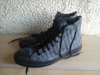 Converse 41.5 kvalitetne udobne i lijepe i kao nove