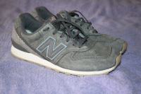 New Balance tenisice 996 br. 39