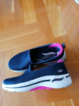 Skechers tenesice br 37, 5