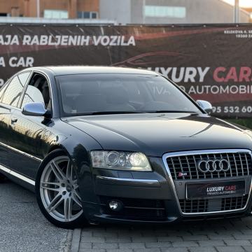 Audi S8 5,2 V10 450ks F1 Keramičke kočnice,Bang&amp;amp;Olfusen,TV,Klapne,20”