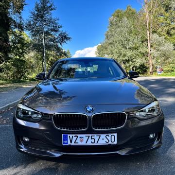 BMW serija 3 320d REG 08/2025,NAVI,ALU,SERVISNA KNJIGA