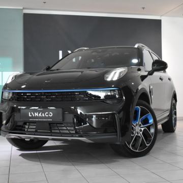 Lynk &amp;amp; Co 01 1,5 PHEV A FWD,360 KAMERA,NAVI,PANORAMA