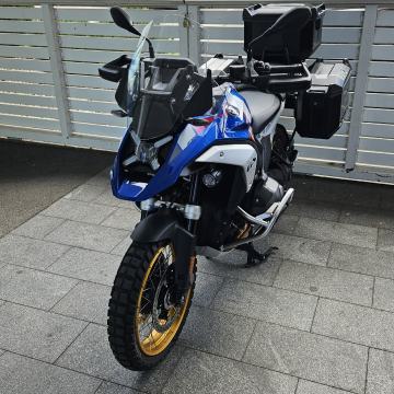 BMW R1300GS 1300 cm3 * Prvi vlasnik * 4.760 km * Garancija do 03/29 *