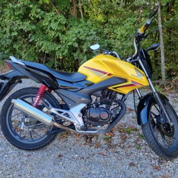 Honda CB 125F 125 cm3