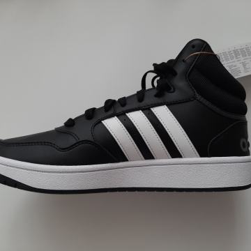 Adidas vel. 42 - *** NOVO ***, s etiketom