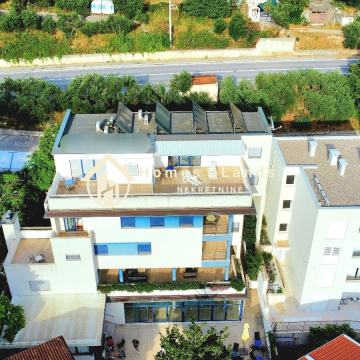 Klek,2-etažni apartman 71,50m2 s terasom i pogledom na pelješki most