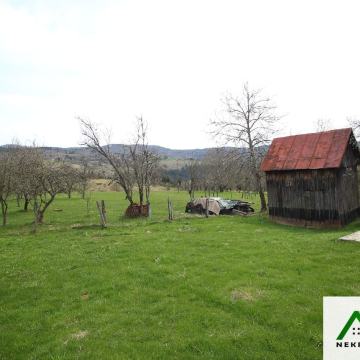 Kuća i gospodarska zgrada sa lijepim pogledom