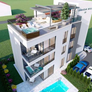 Moderan penthouse (132 m2) prvi red do mora u Sukošanu