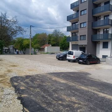 ZAGREB, TREŠNJEVKA, DVOETAŽNI STAN 130 m2 S VRTOM