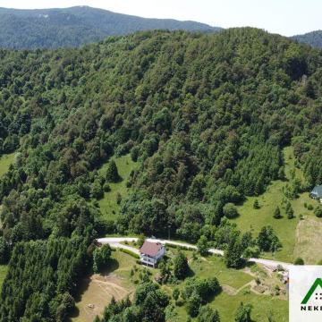 Zemljište za dvije planinske kuće