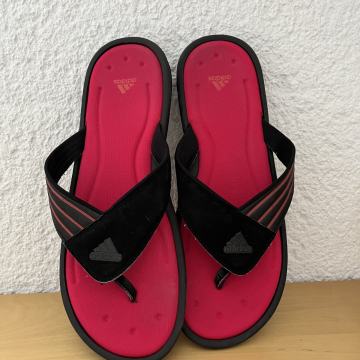 Adidas japanke vl.41