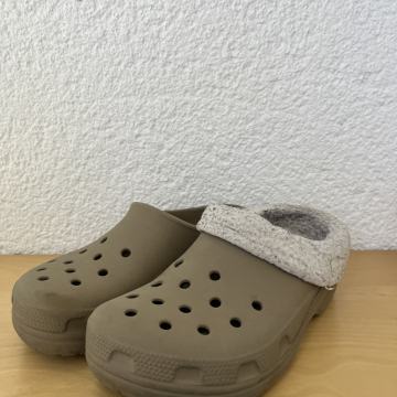 Crocs natikače, papuče sa krznom vl. 41  /TOTALNA ČISTKA