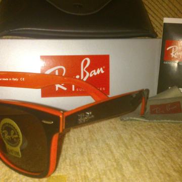 * * * RAY BAN WAYFARER - boja crno-narančasta, NOVO, DOSTAVA ! * *