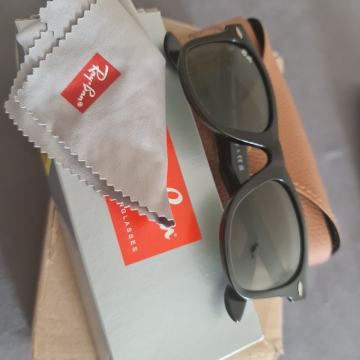 Ray Ban wayfarer