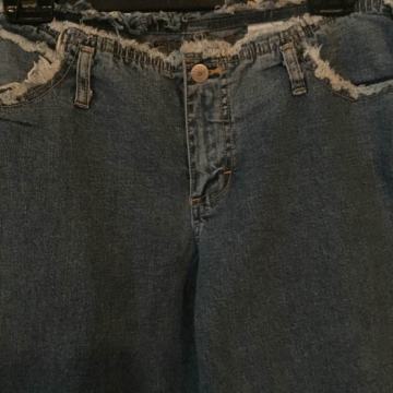 MUDD by SAD traperice jeans efektne hlače trapez kroja