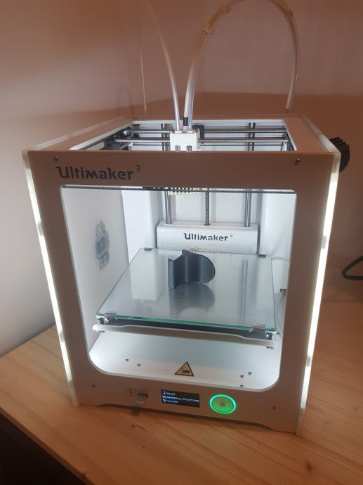 Ultimaker 3 vrhunsko stanje!