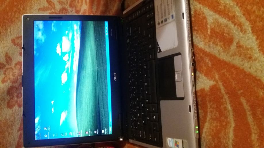 Acer 3680 не включается