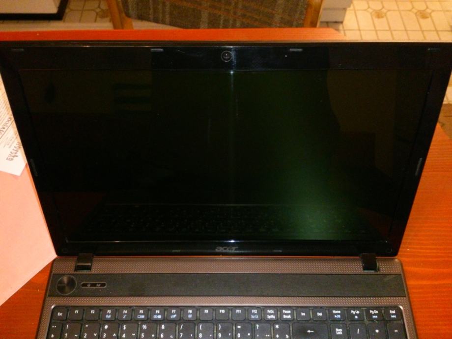 Acer aspire 5552 pew76 не включается