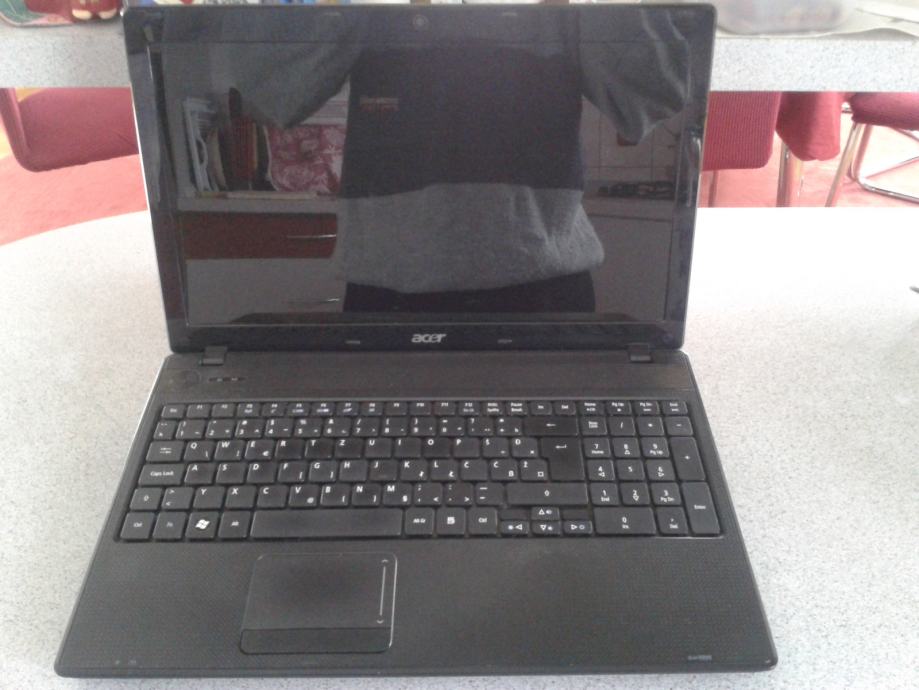 Acer aspire 5552 pew76 не включается