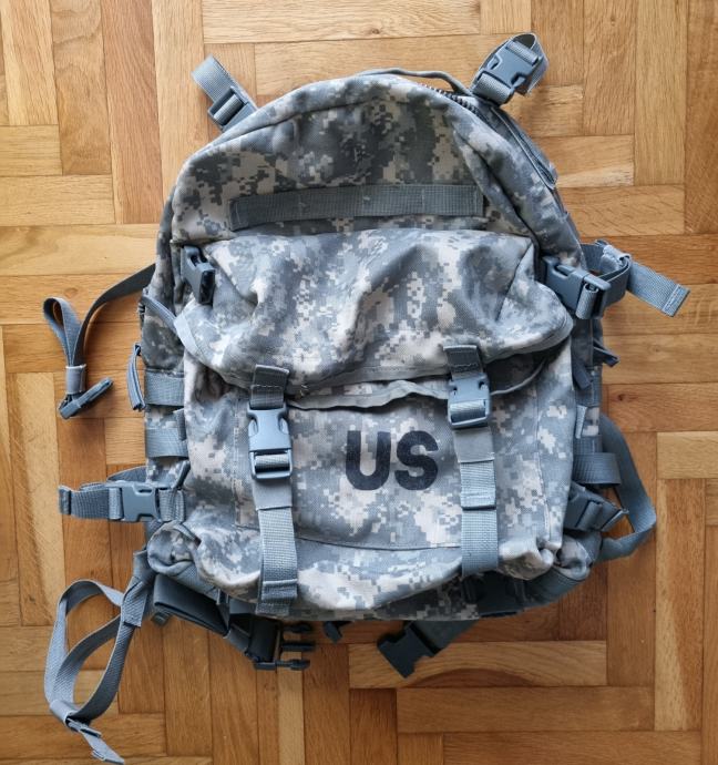 US NAPRTNJAČA MOLLE UCP CAMO