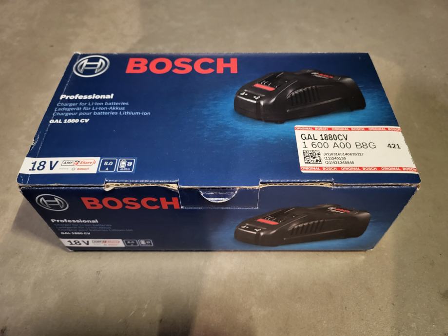 Bosch GAL1880CV brzi punjač 190W 8A BOSCH 18V - NOVO