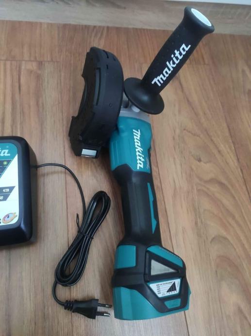 Makita akumulatorska brusilica model DGA 511 sa potenciometrom