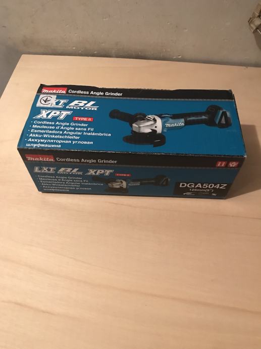 Makita DGA 504 Z