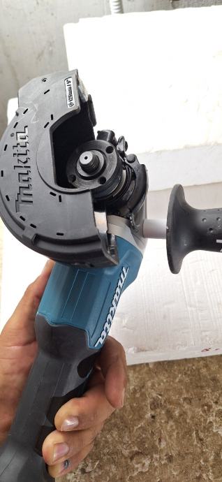 MAKITA DGA 511 aku brusilica