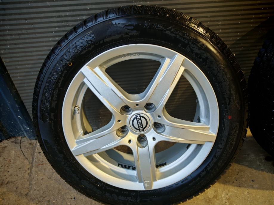 Alu felge 16'' 5x114.3, sa Novim zimskim gumama 195/60/16