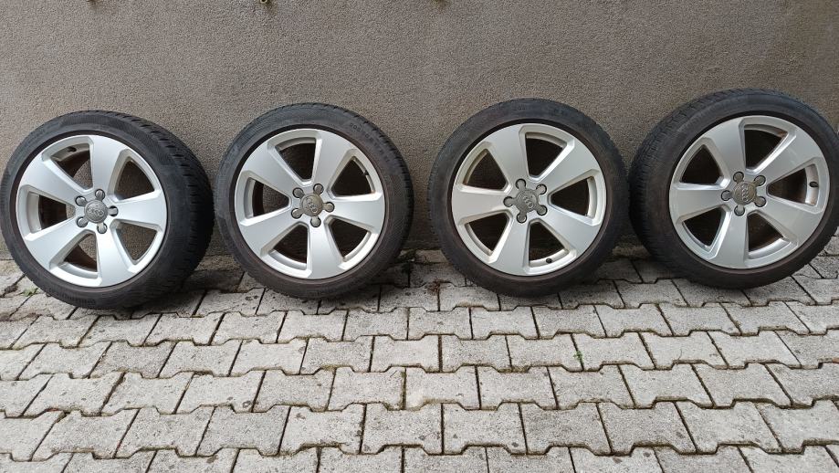 Audi Alu felge 17'' s zimskim gumama Continental 4 kom prodajem.